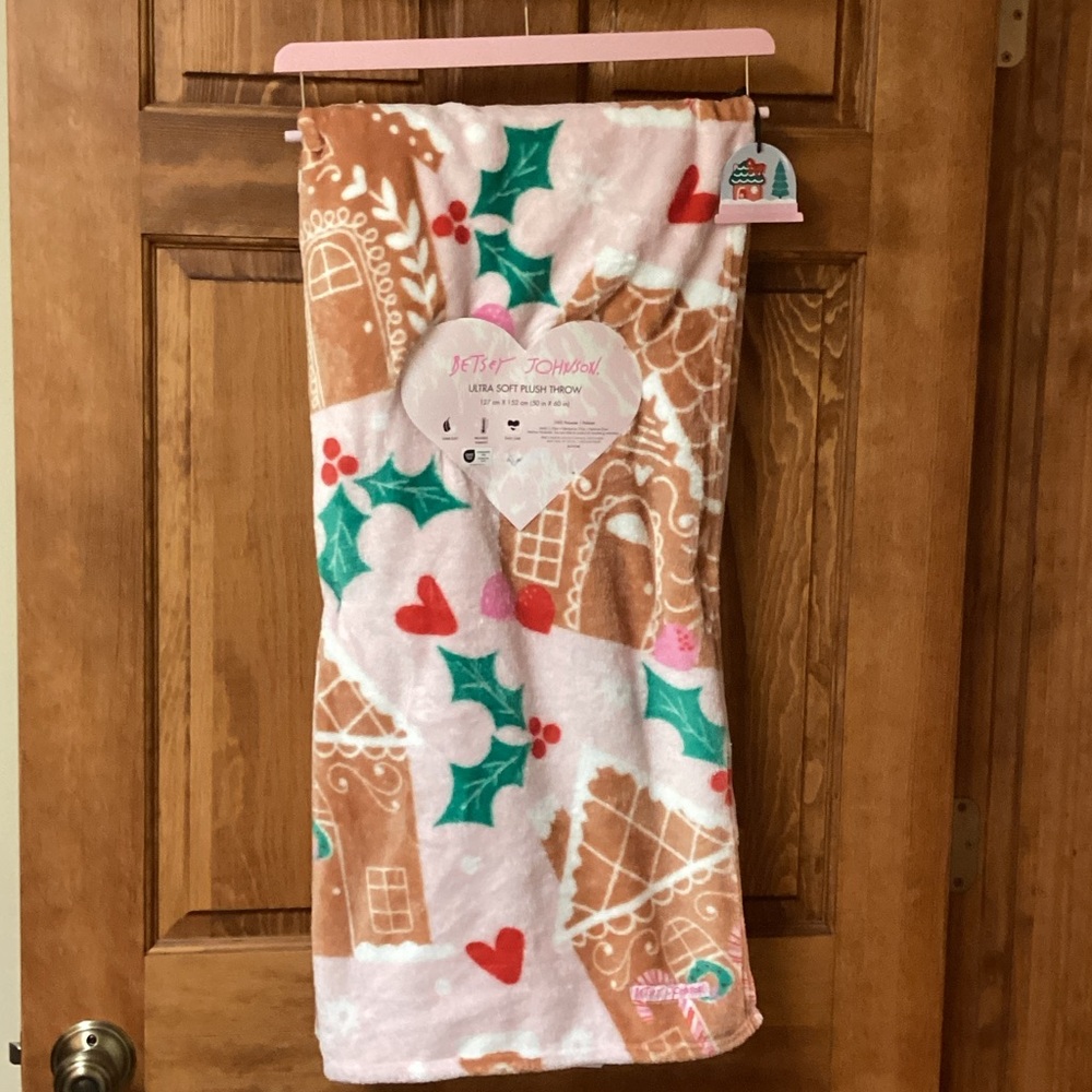 Betsey Johnson Gingerbread House Blanlet